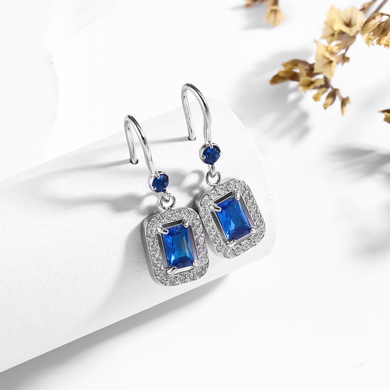 Zircon-inlaid 18K stainless steel stud gold titanium steel earrings
