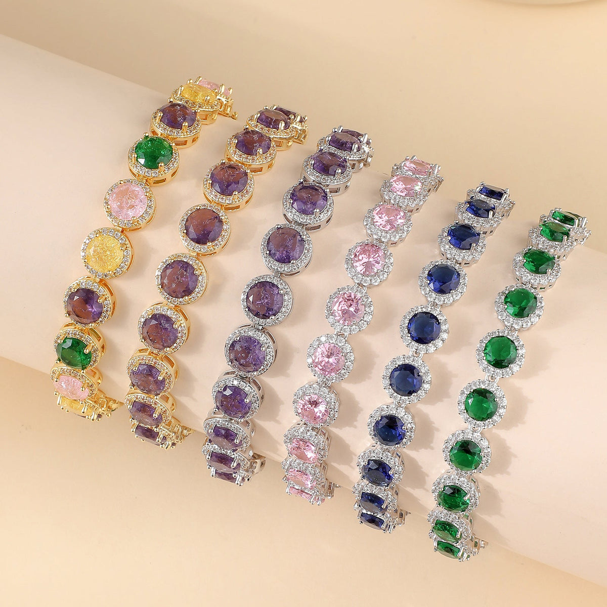 Hollow round bracelet with gold-plated inlaid zircon
