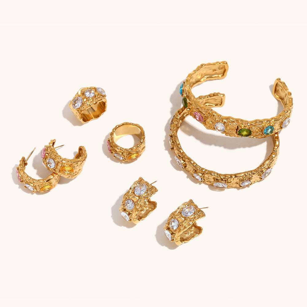 Irregular colored diamond stainless steel bracelet ring earrings plated with 18K gold.