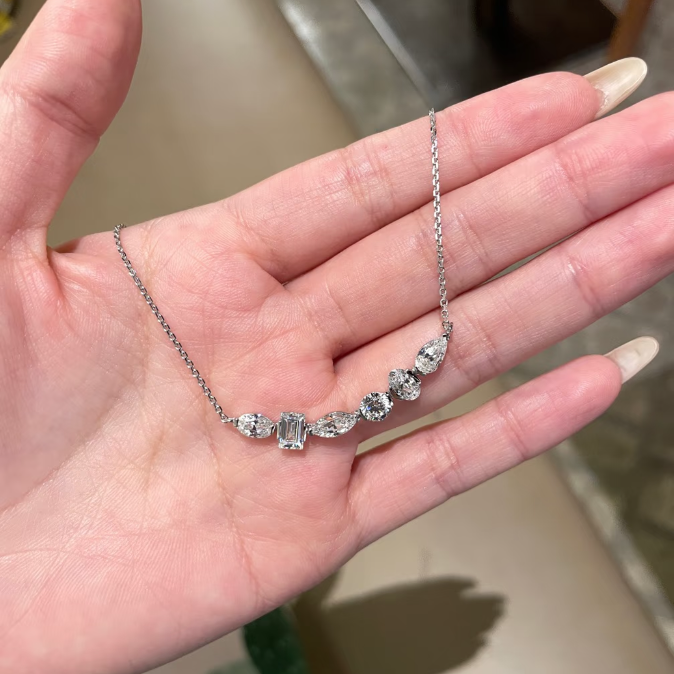 BELLAR NECKLACE