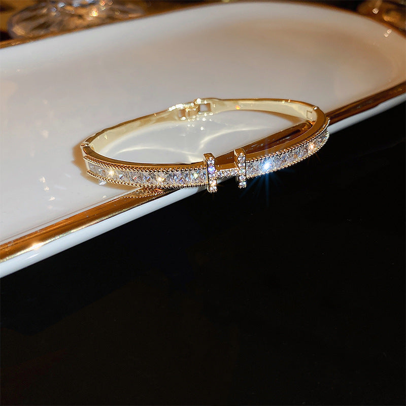 Letters inlaid with zircon bracelet