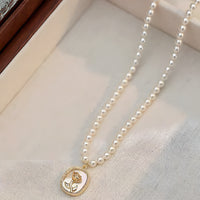 Rose Square Fritillaria Pearl Necklace