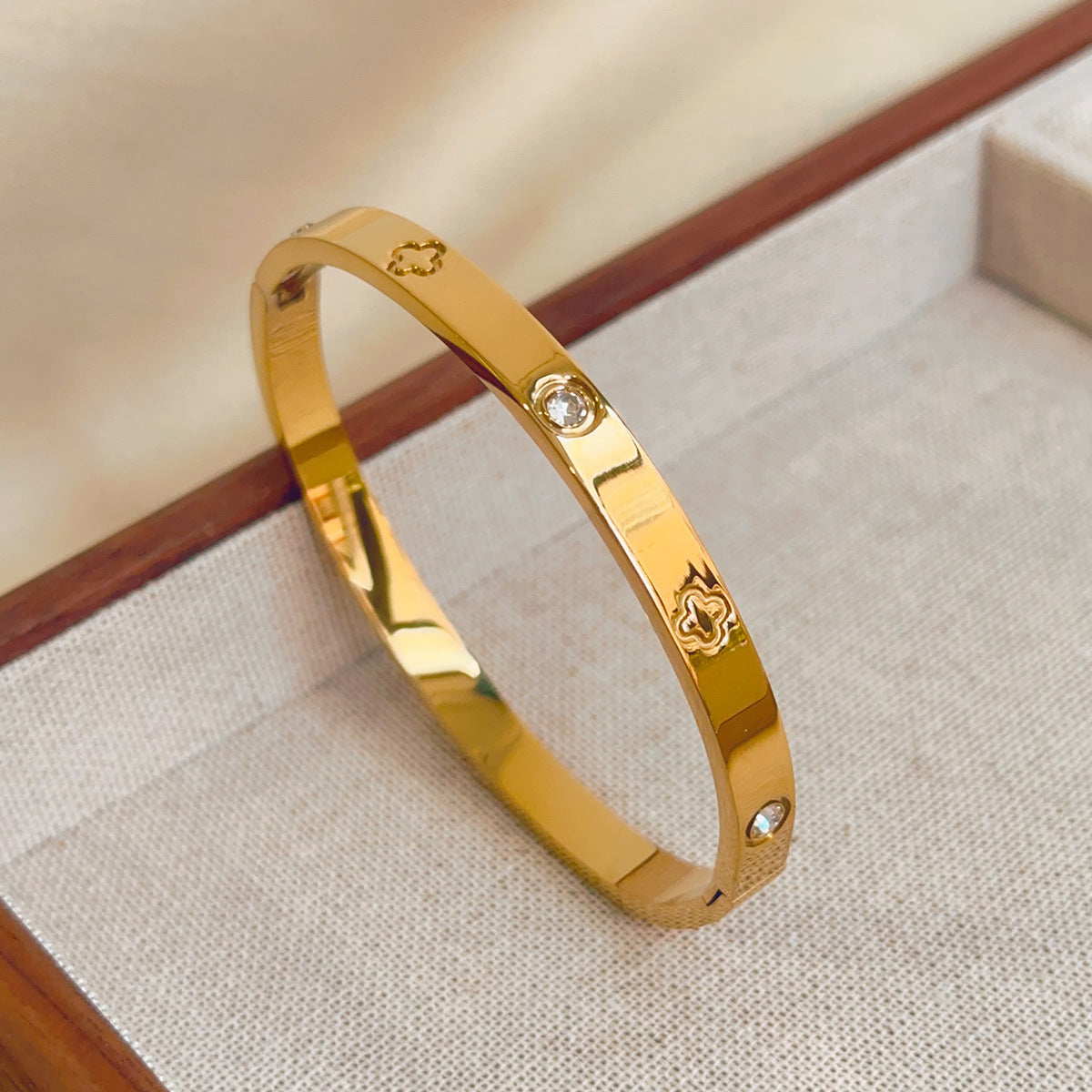 titanium steel bracelet non-fading