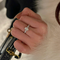 S925 Sterling Silver Rotating Ballet Spiral Oval Pigeon Egg Twisted Diamond Ring
