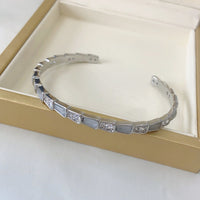 Cat's eye slub bracelet