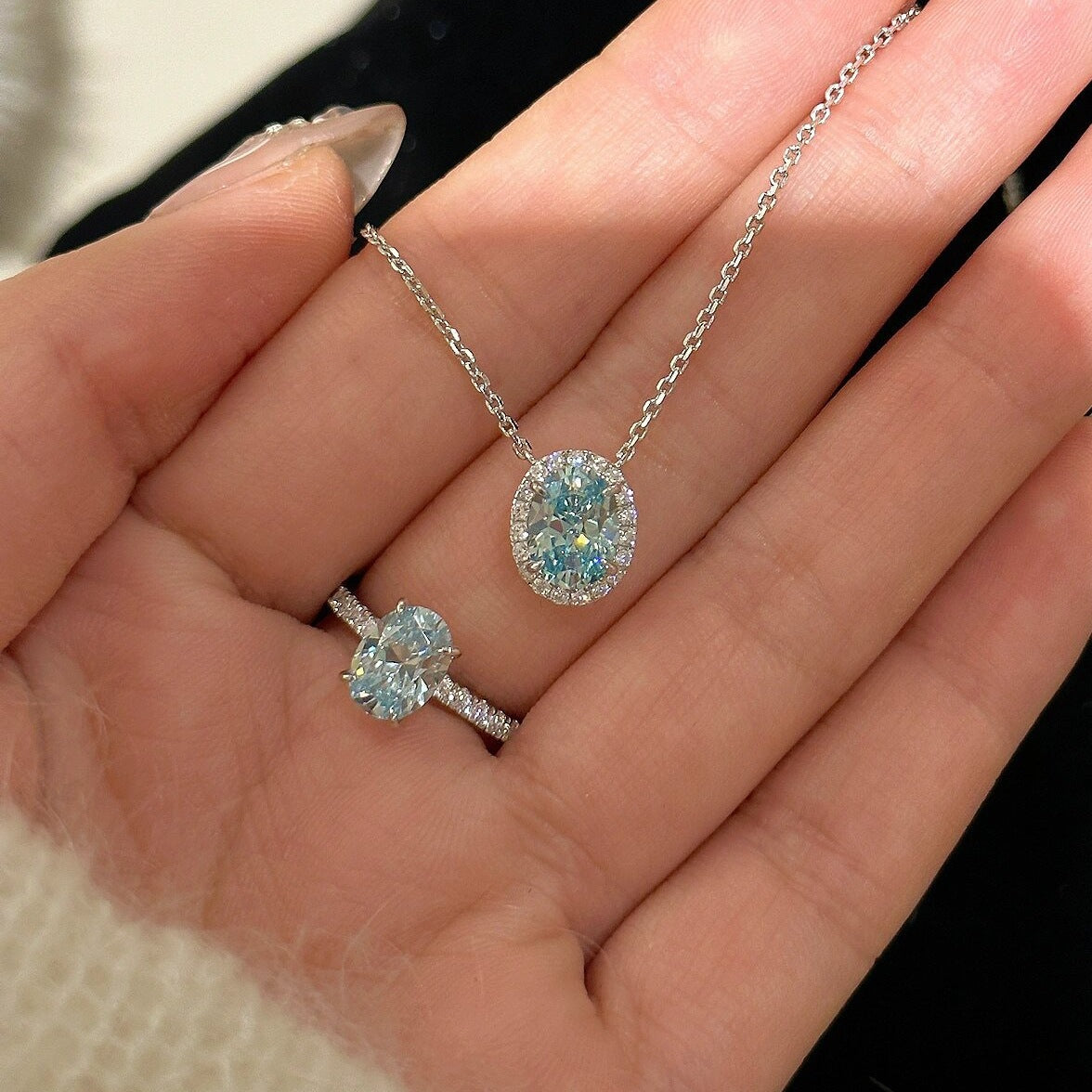 S925 Sterling Silver Aquamarine Oval Pigeon Egg Diamond Ring Necklace