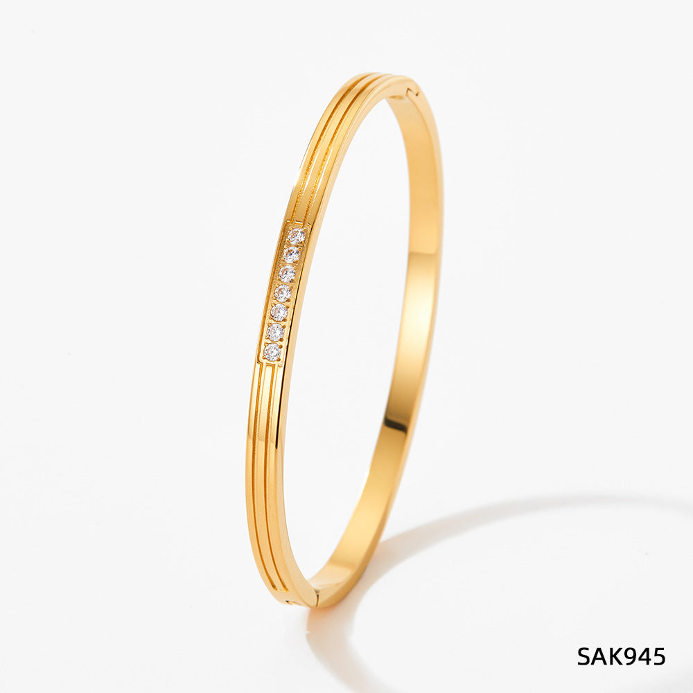 Colorfast diamond-encrusted stainless steel bracelet