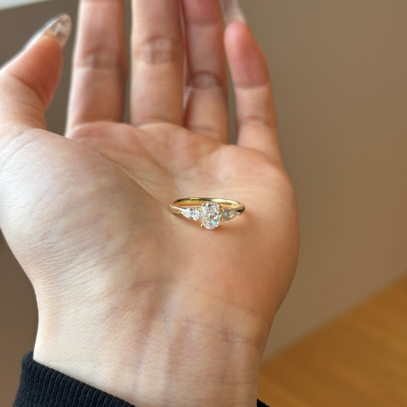 GOLDEN CHAPTER RING