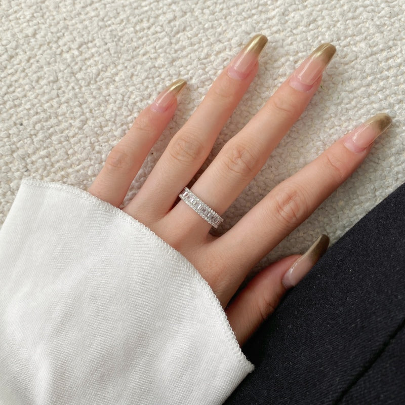 WRAPPED IN ICE BAND